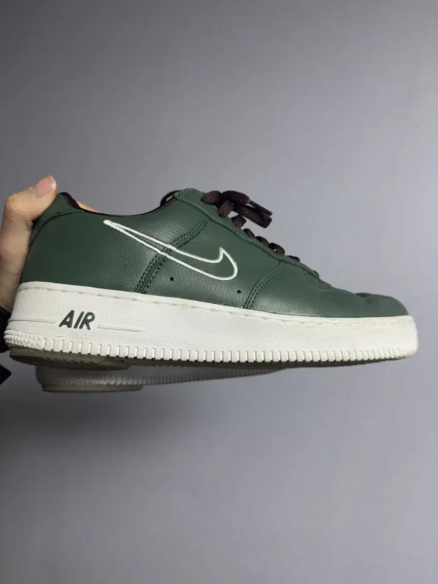 나이키 에어포스1 레트로 '깊은숲' (NIKE AIR FORCE 1 RE